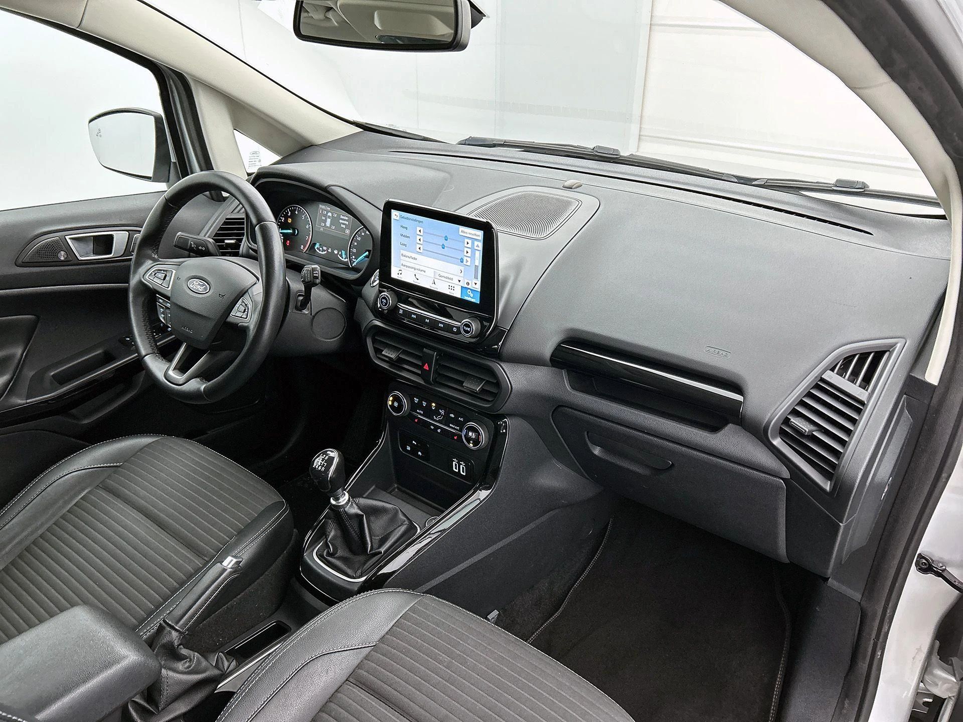 Ford-EcoSport-image-22