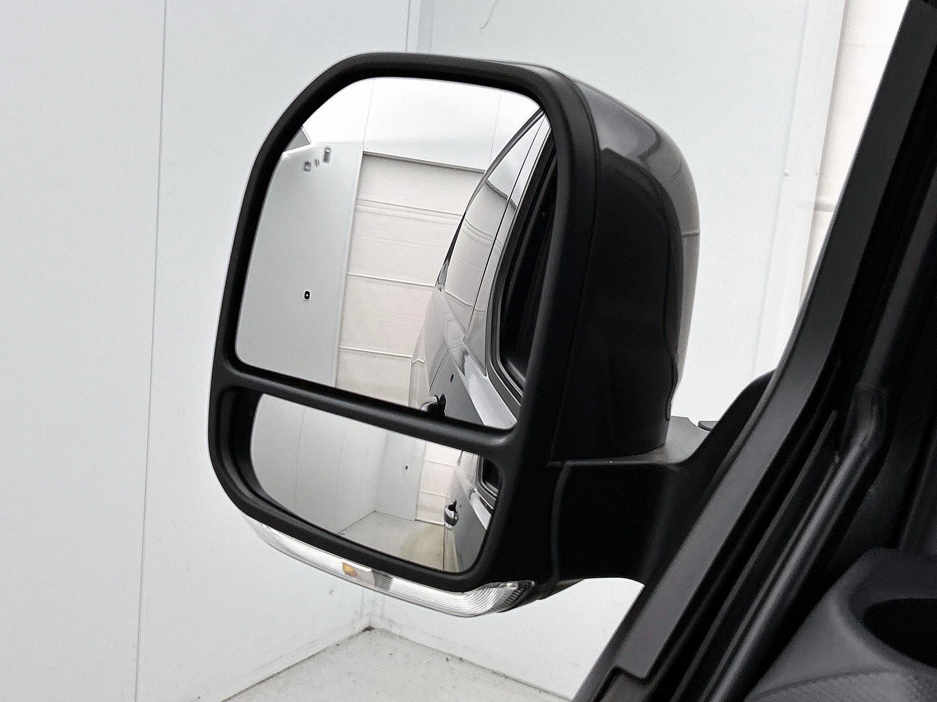 Ford-Transit Custom-image-20