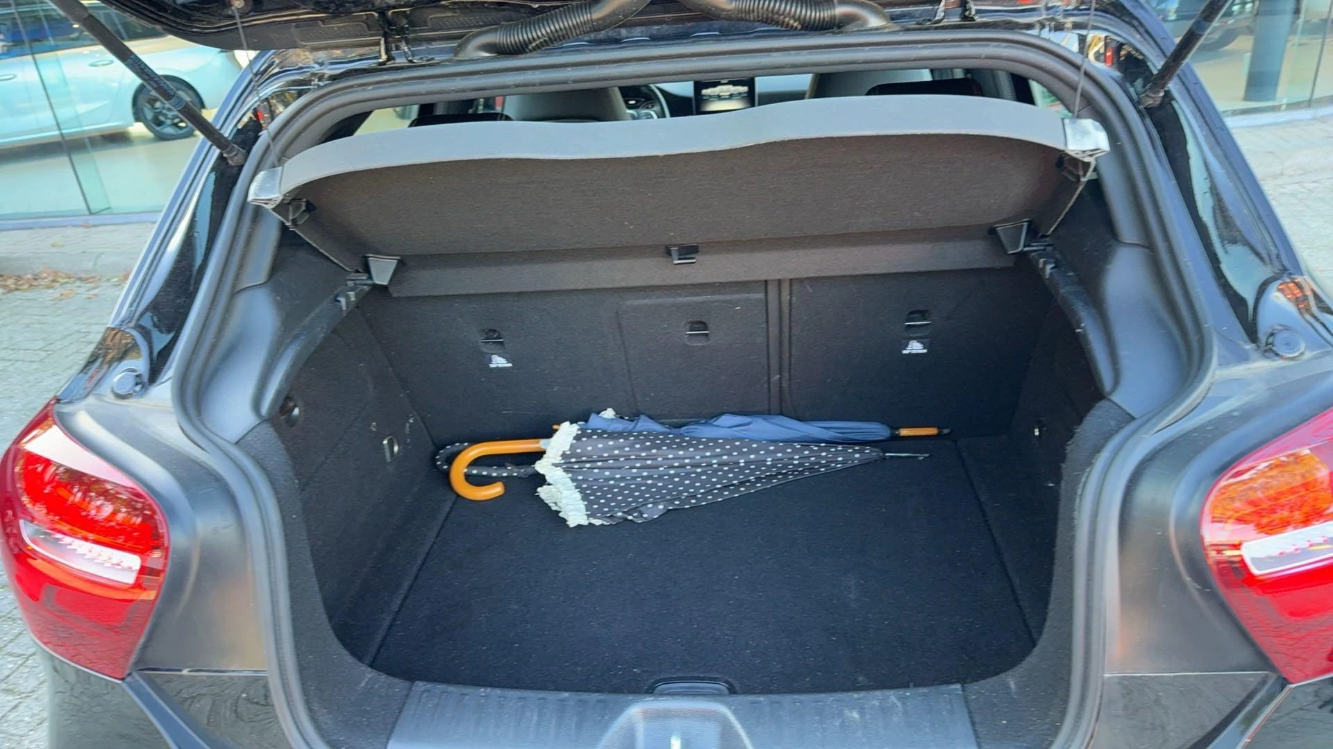Mercedes-Benz-A-Klasse-image-7