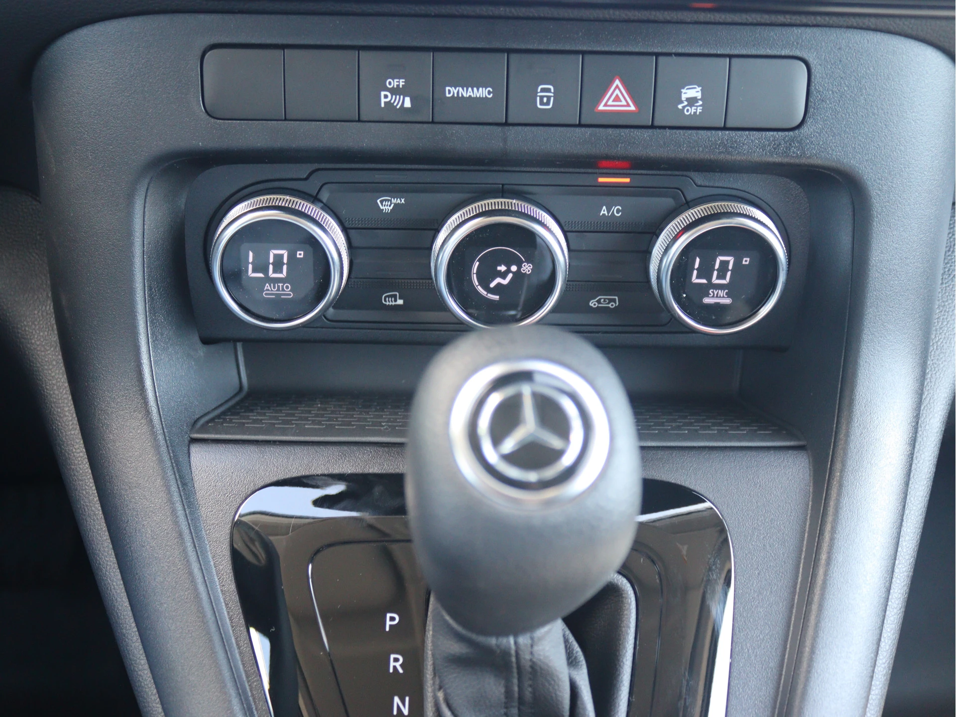 Mercedes-Benz-eCitan-image-11