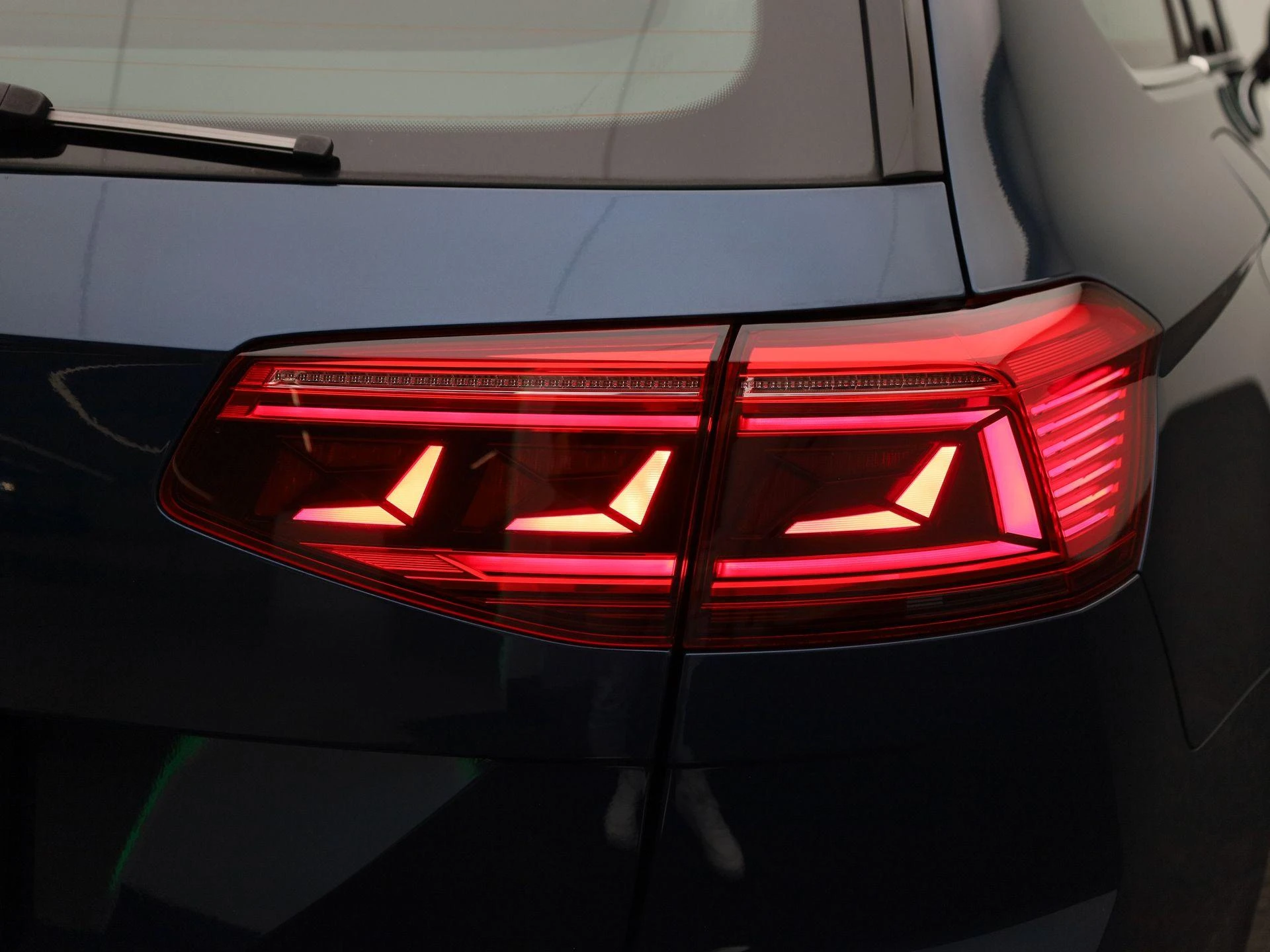 Volkswagen-Passat-image-34
