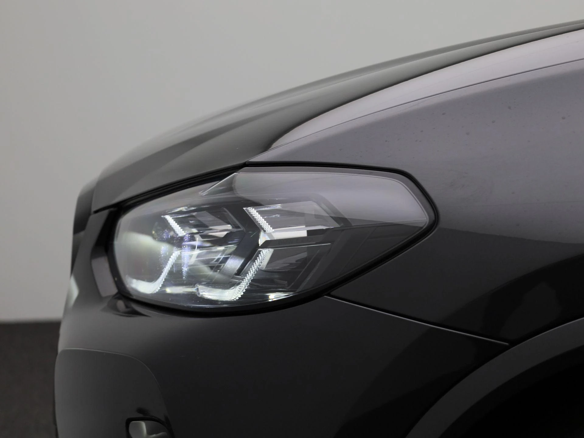 BMW-iX3-image-14