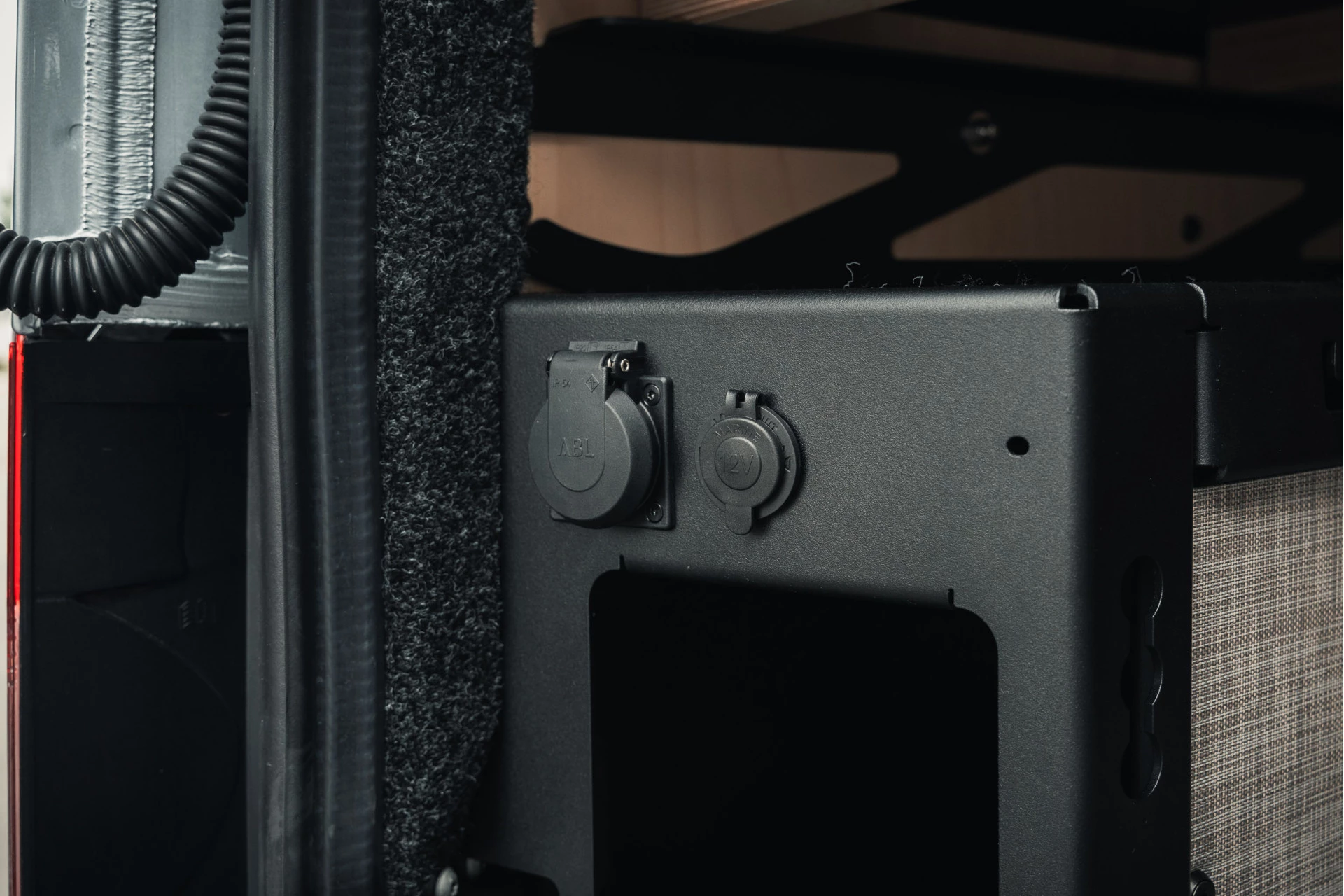 Mercedes-Benz-Sprinter-image-57