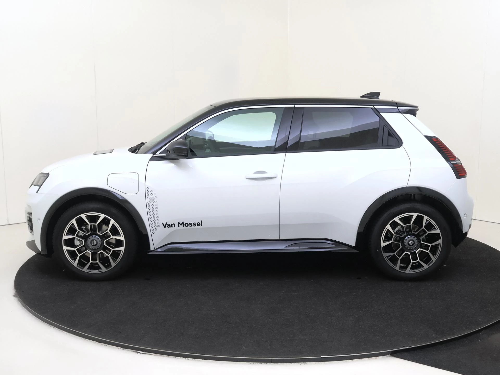 Renault 5 comfort range Roland-Garros 52 kWh