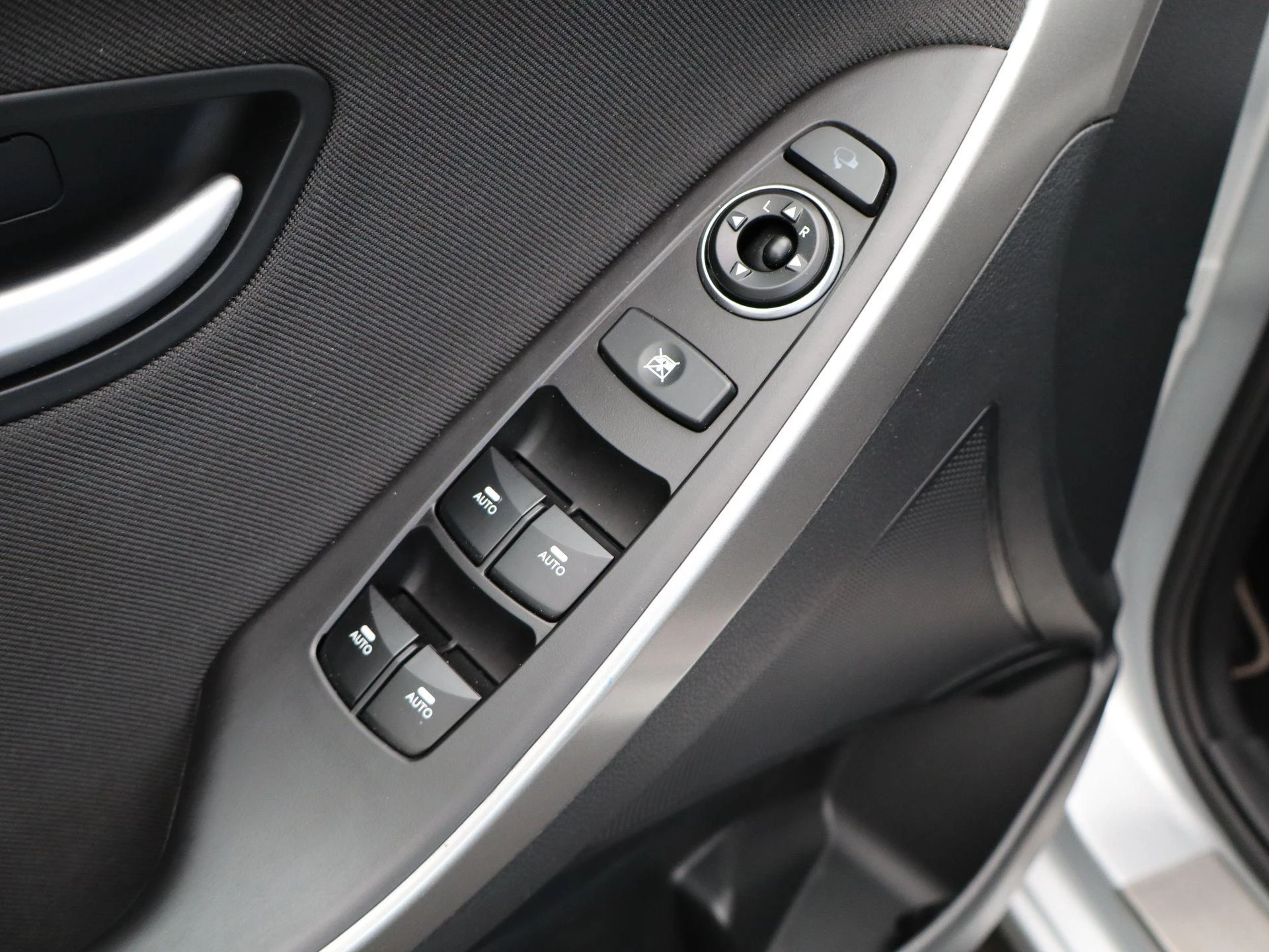 Hyundai i30 1.6 GDI Go! |