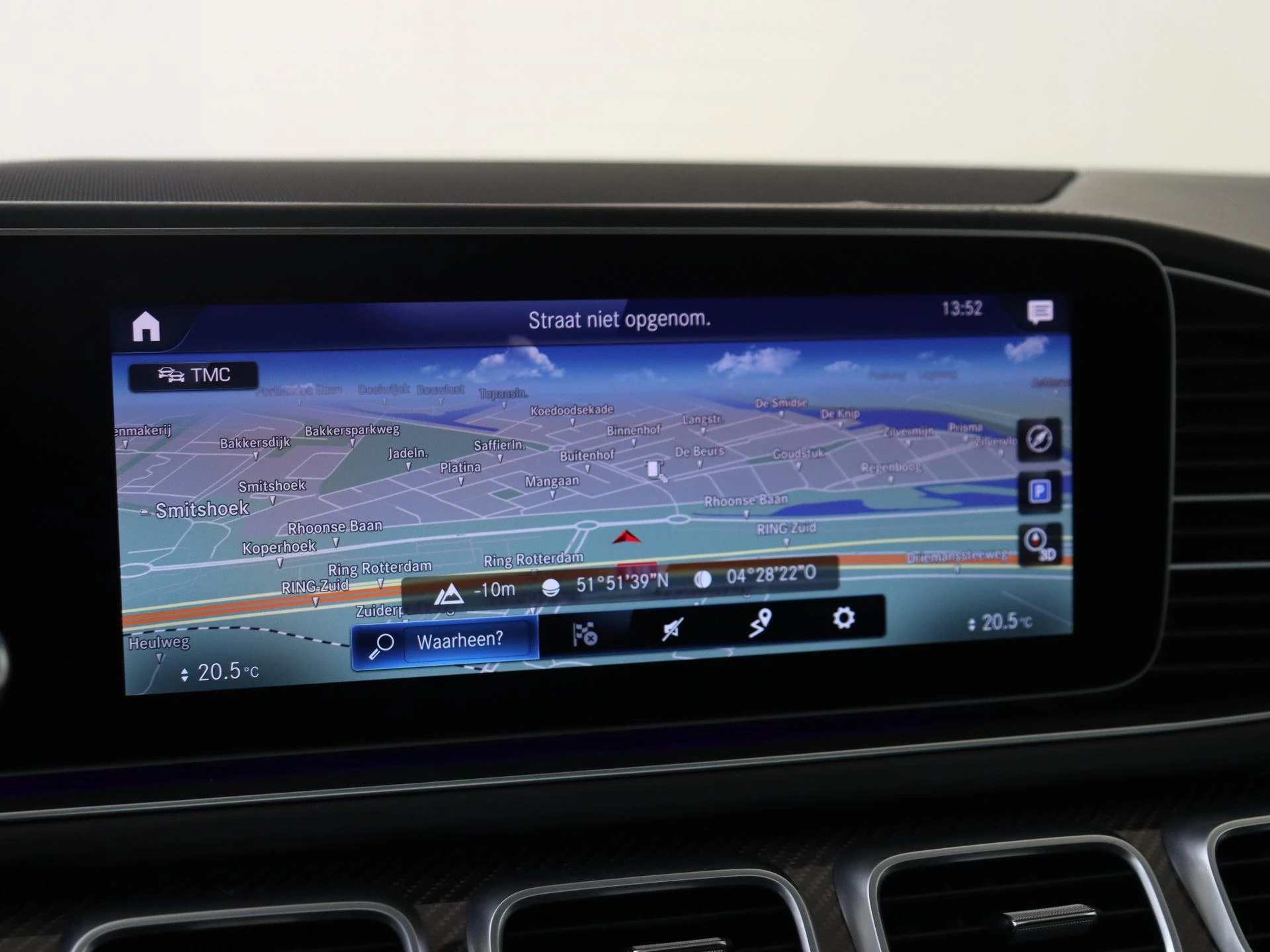 Mercedes-Benz-GLE-image-25