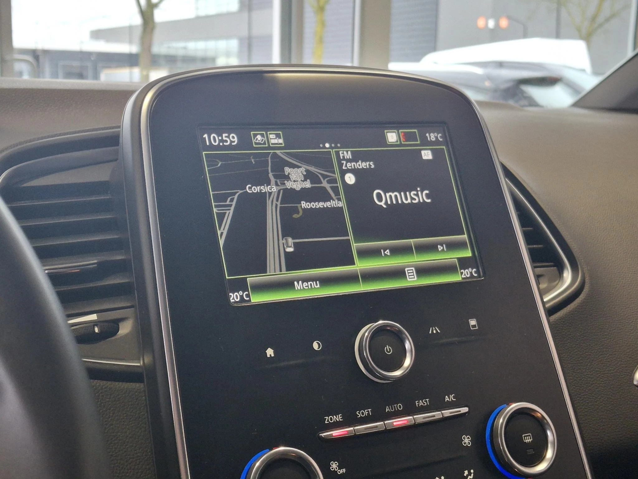 Renault-Grand Scénic-image-12