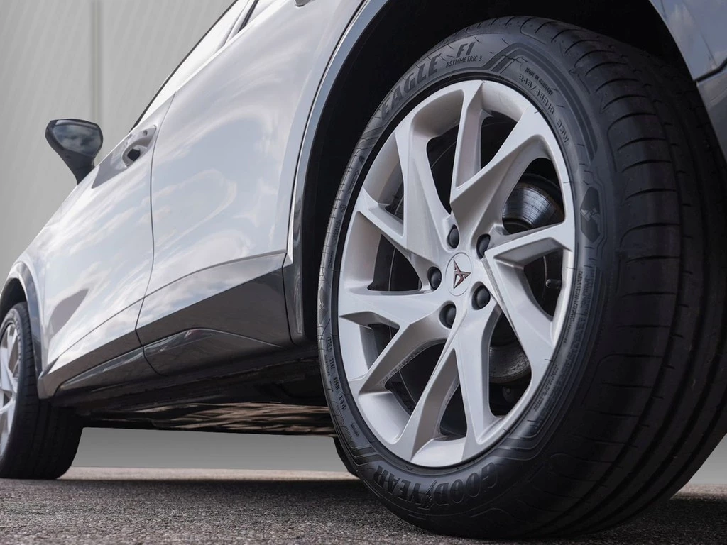 CUPRA Formentor 1.5 TSI /LED/Full-Link/DAB+/ACC