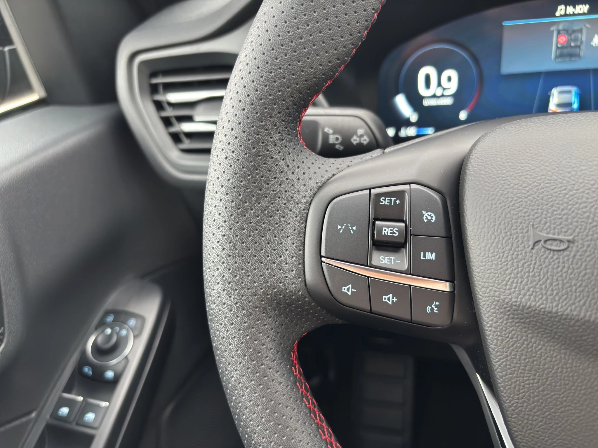 Ford Kuga ST-Line Aut.*KAM*LED-MATRIX*NAVI*GRA*WINTER-PKT.