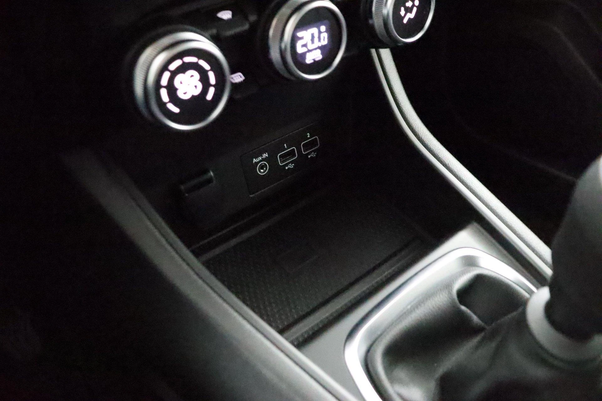 Renault-Captur-image-51