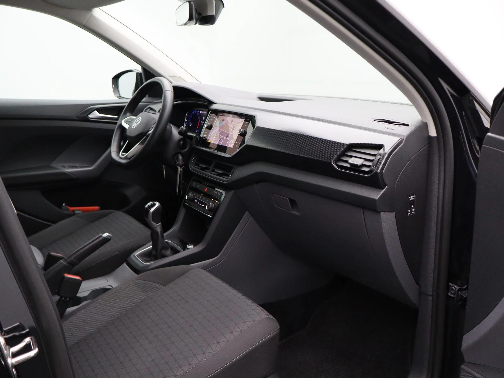 Volkswagen-T-Cross-image-28