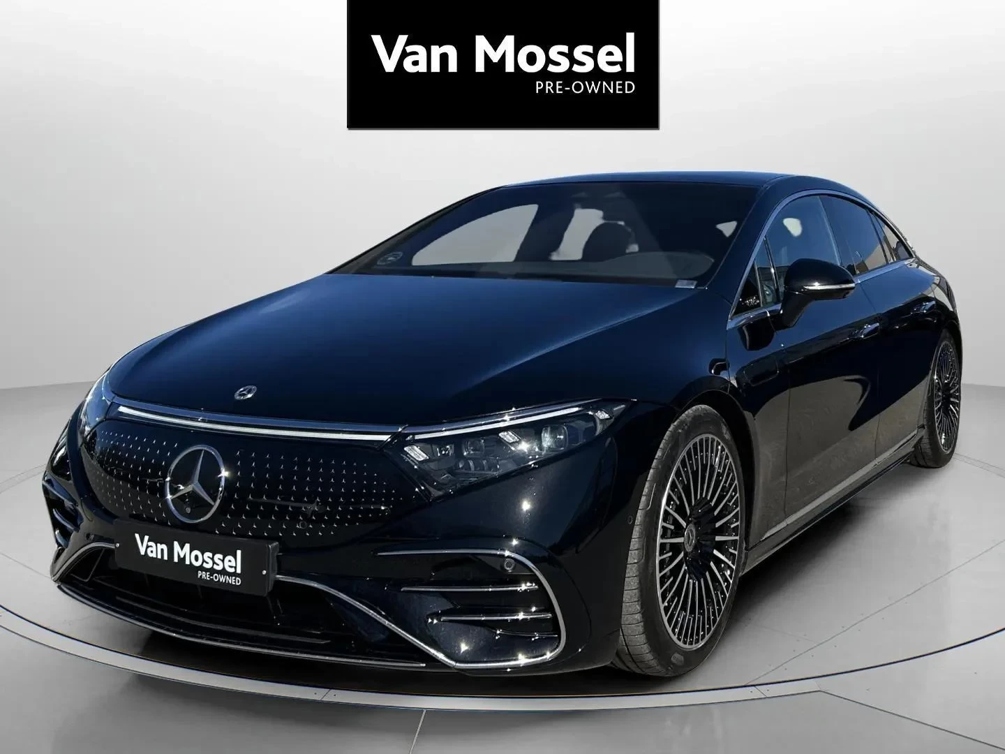 Mercedes-Benz-EQS-image-0