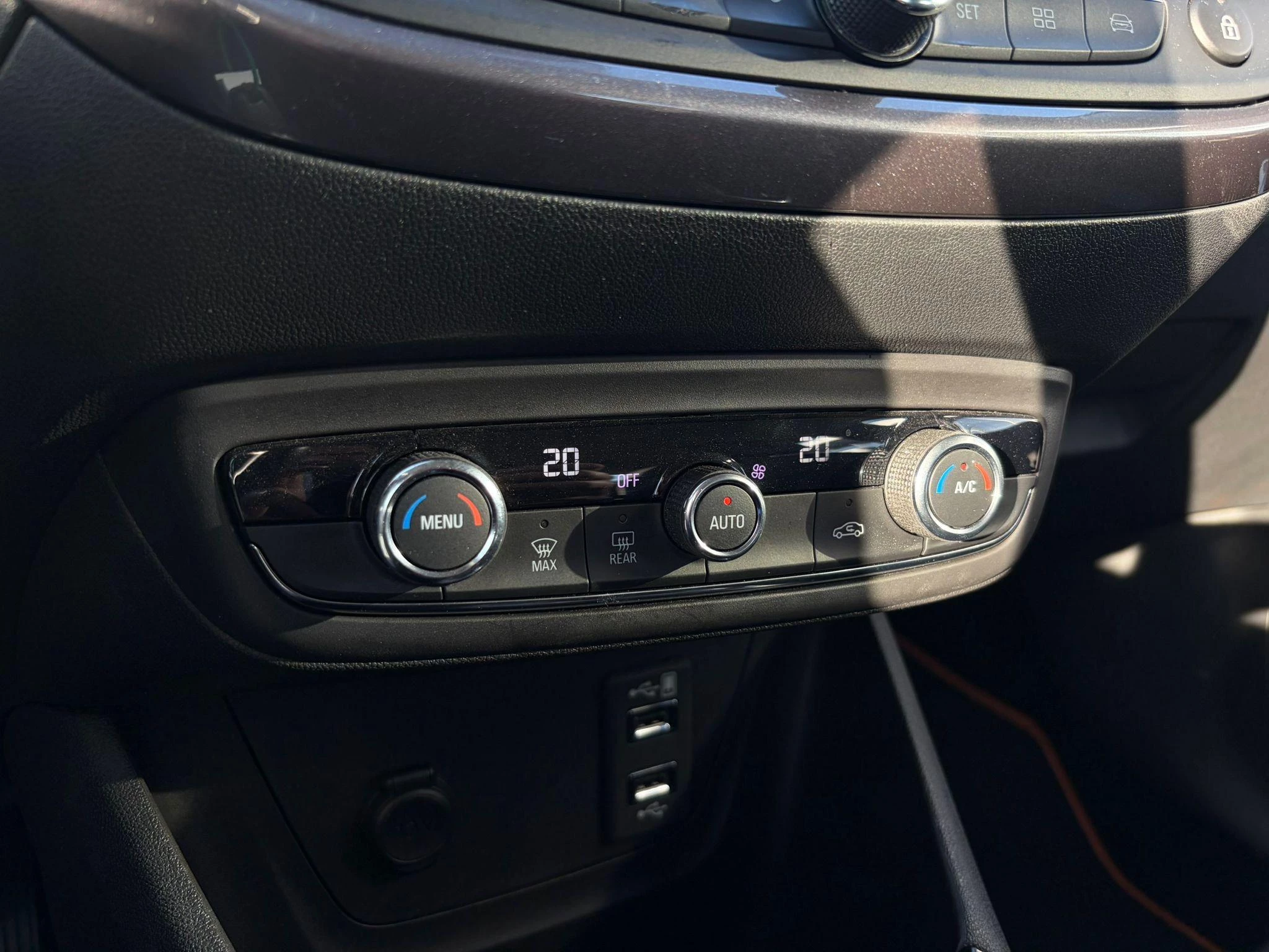 Opel-Crossland X-image-15