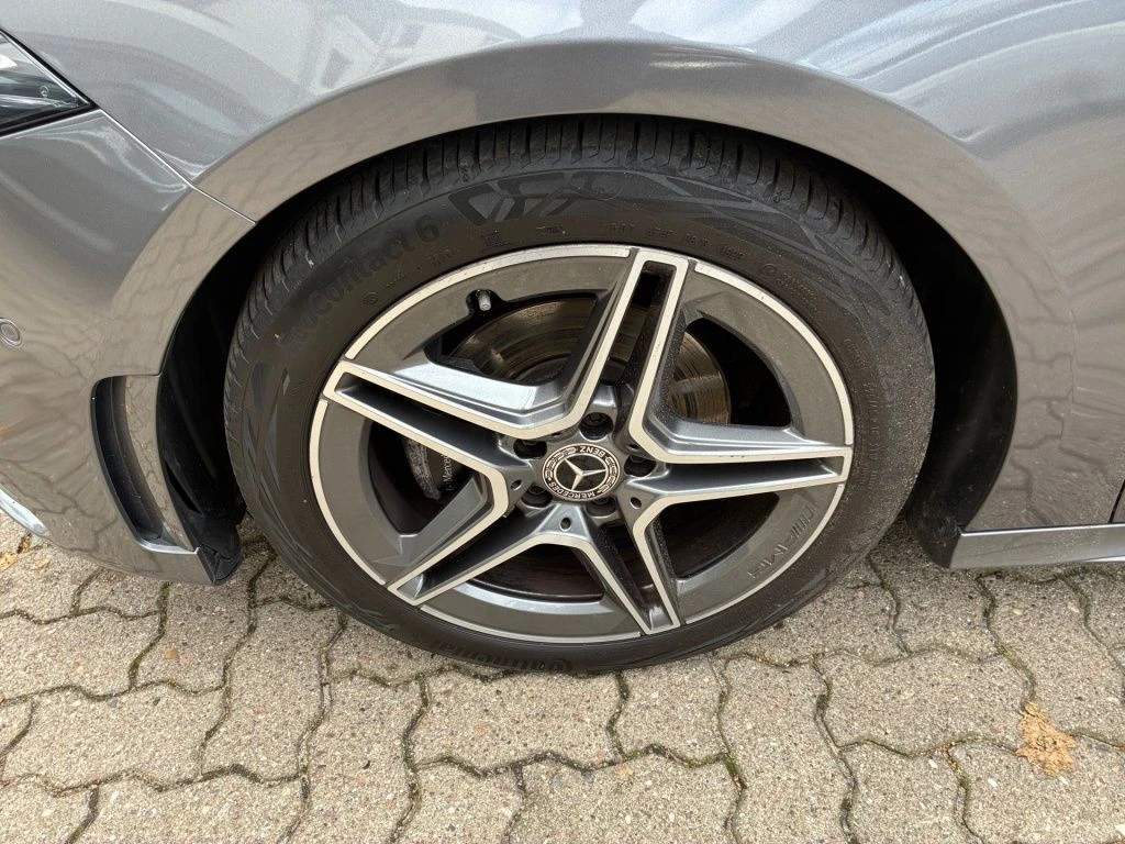 Mercedes-Benz-A-Klasse 200-image-18