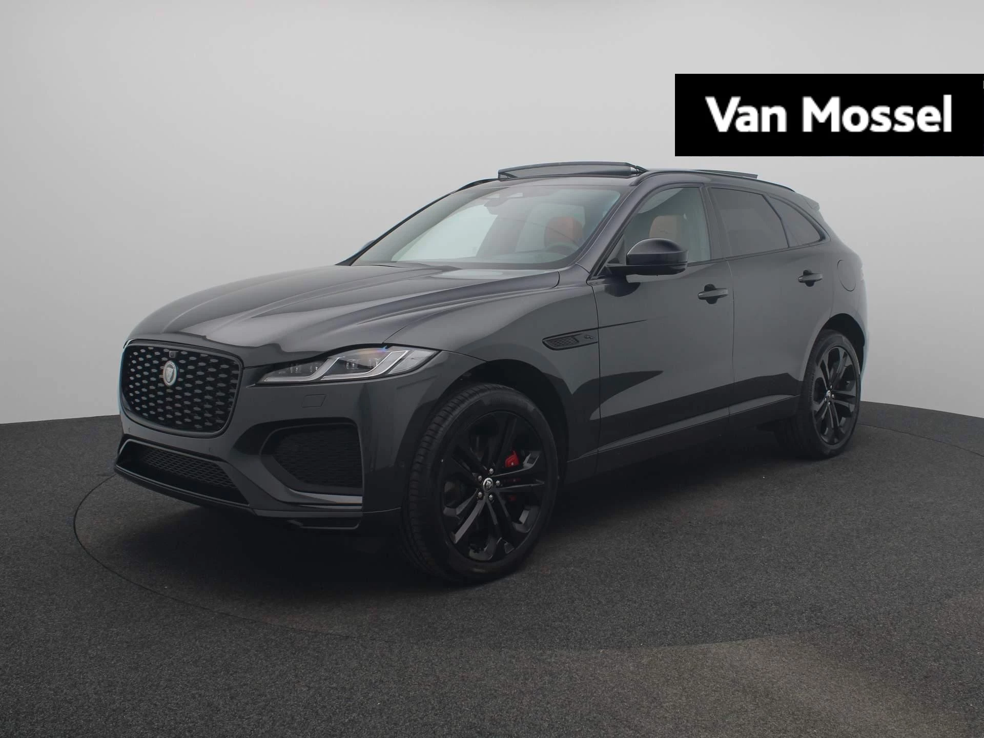 Jaguar-F-PACE-image-0