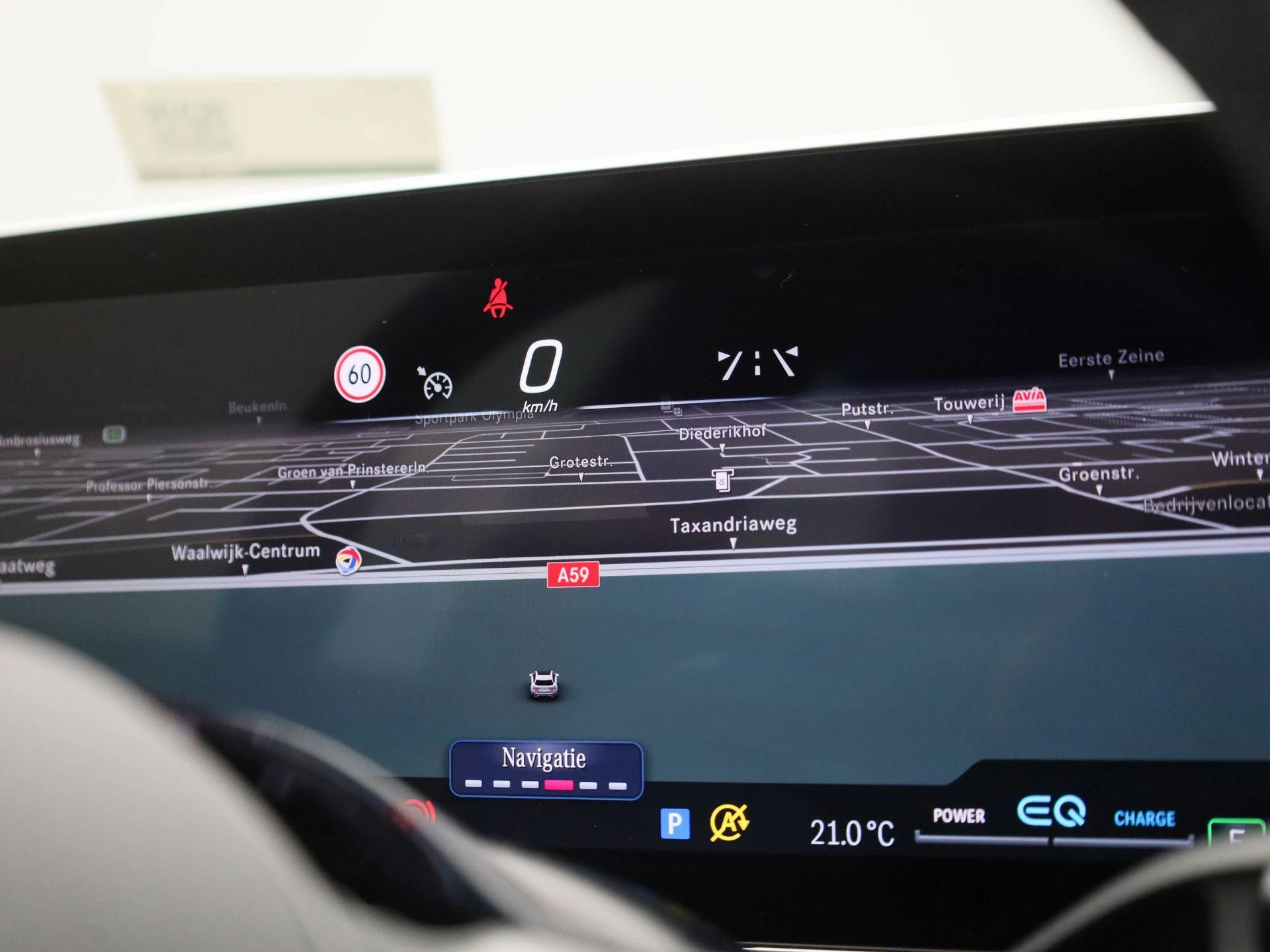 Mercedes-Benz-C-Klasse-image-28