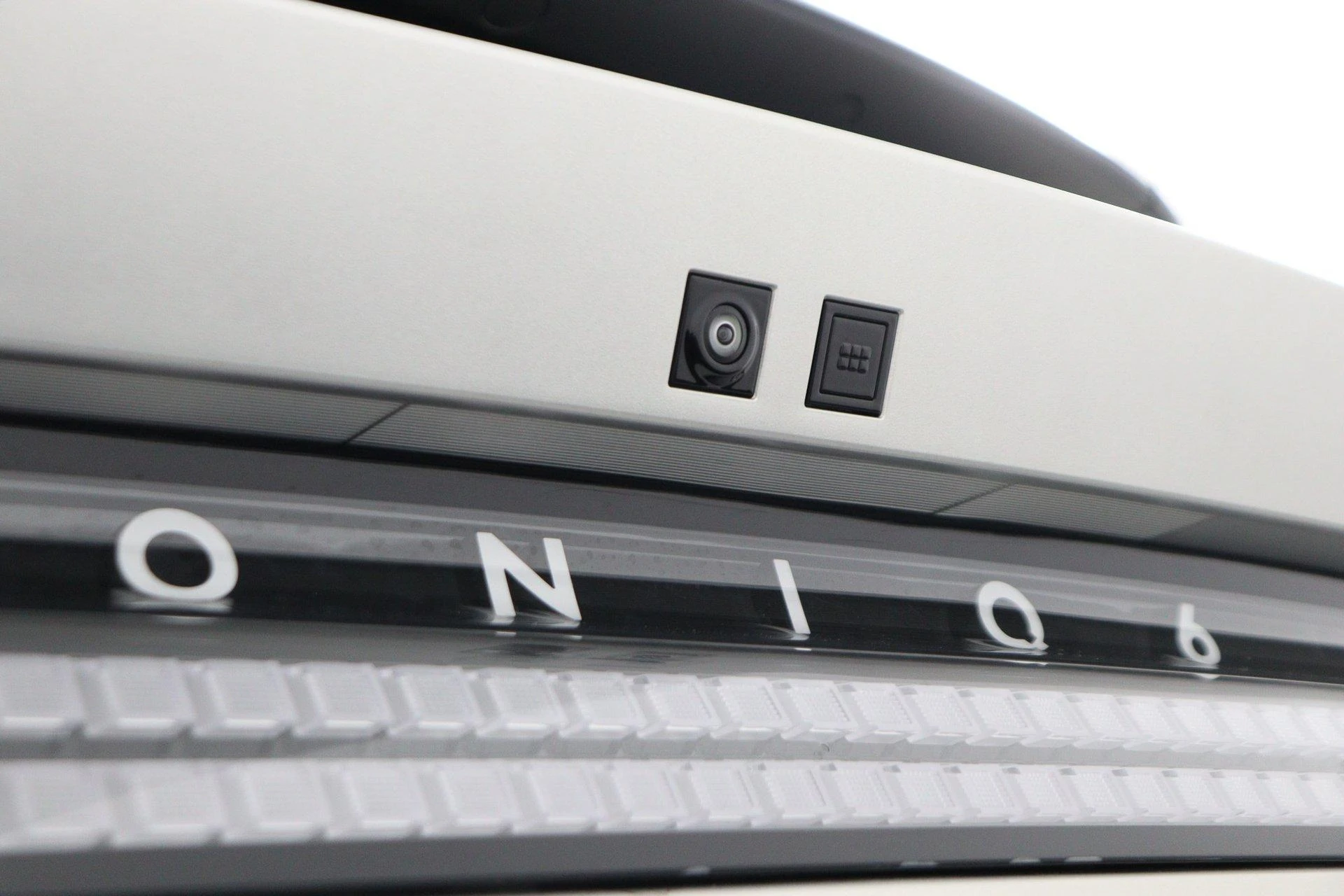 Hyundai-IONIQ 6-image-45