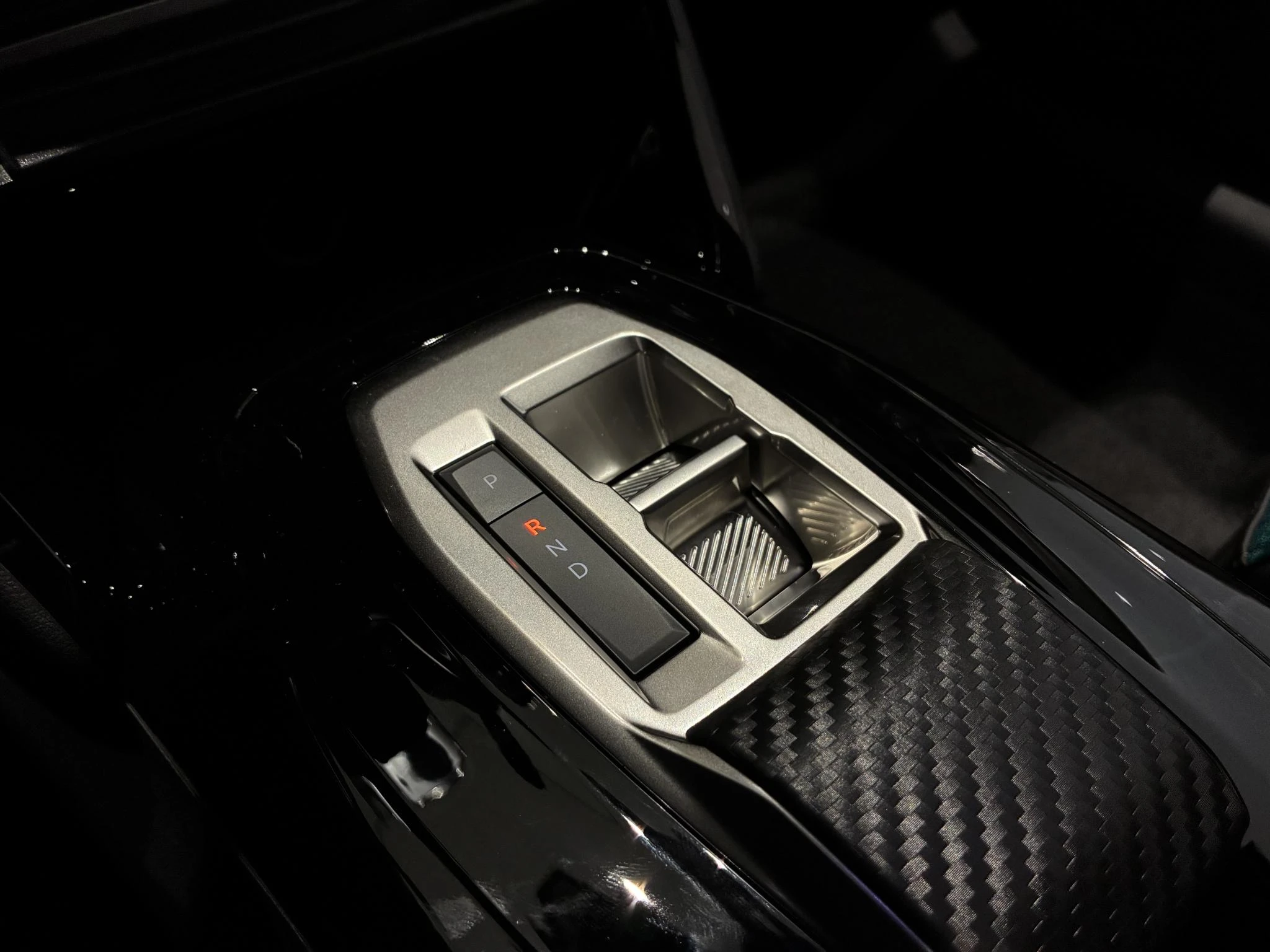 Peugeot-208-image-16