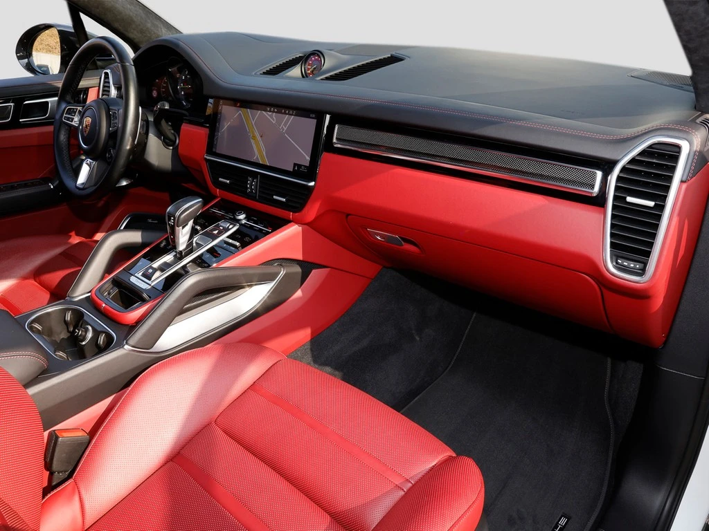 Porsche-Cayenne-image-13