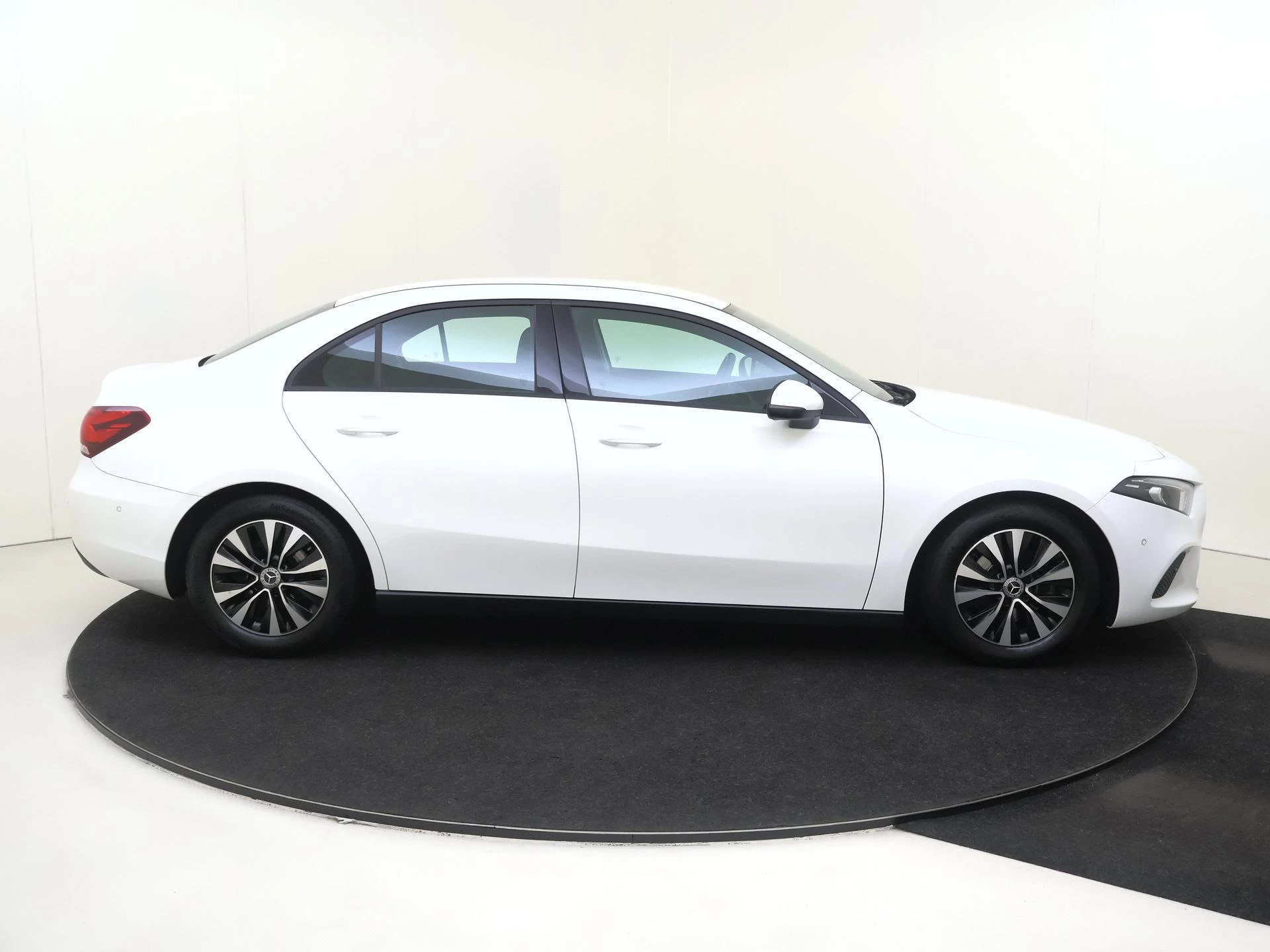 Mercedes-Benz A-Klasse 180 Business Solution