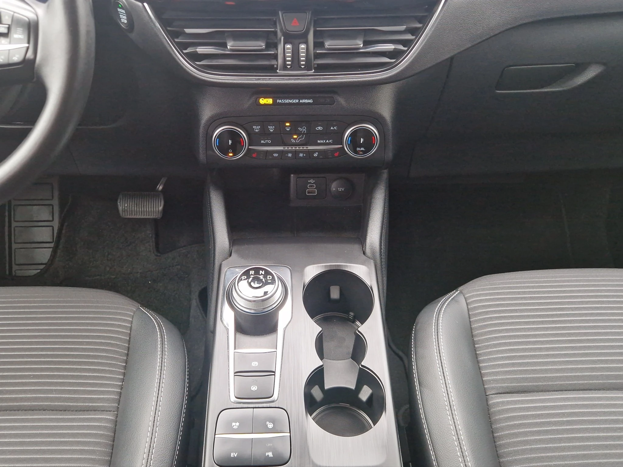 Ford-Kuga-image-13