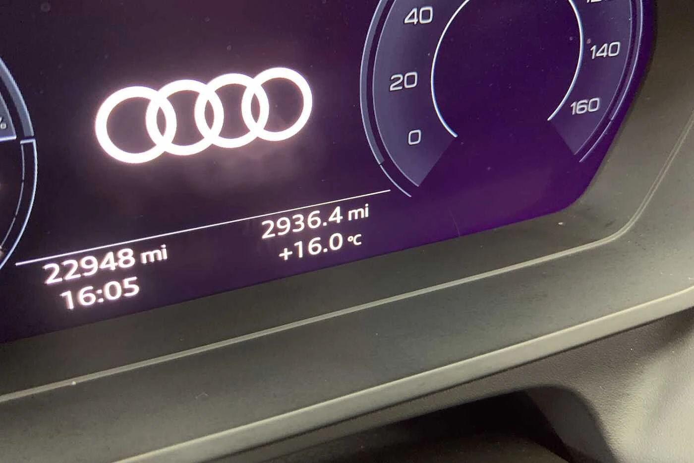 Audi-Q4 e-tron-image-12