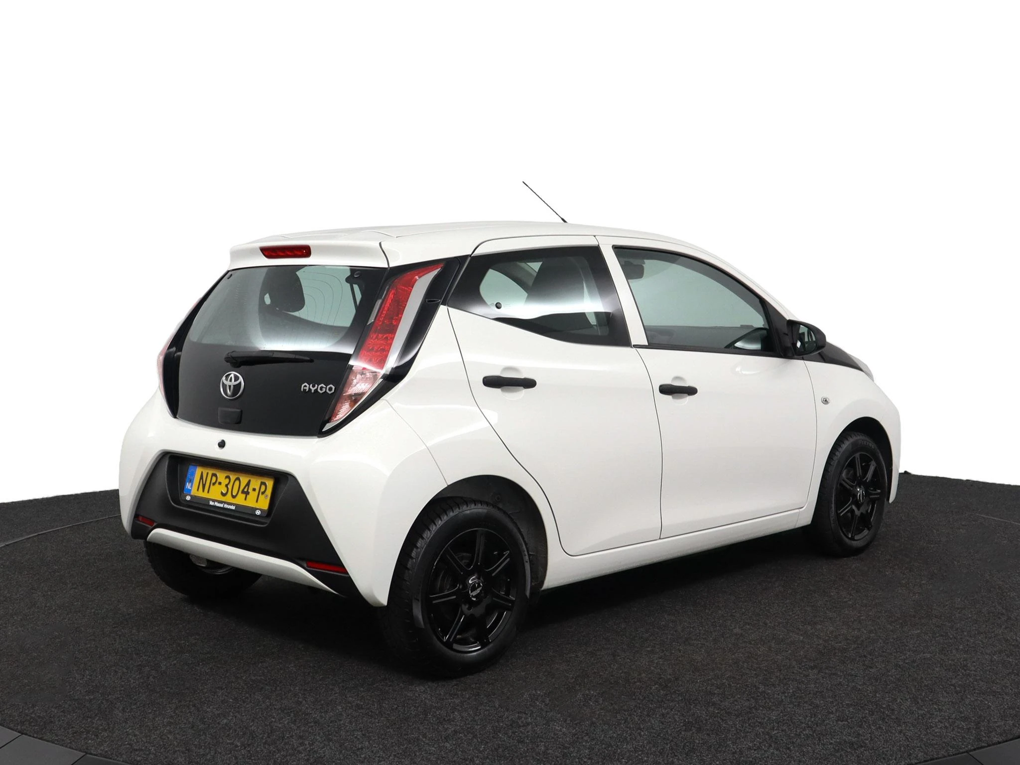 Toyota Aygo 1.0 VVT-i x-now |