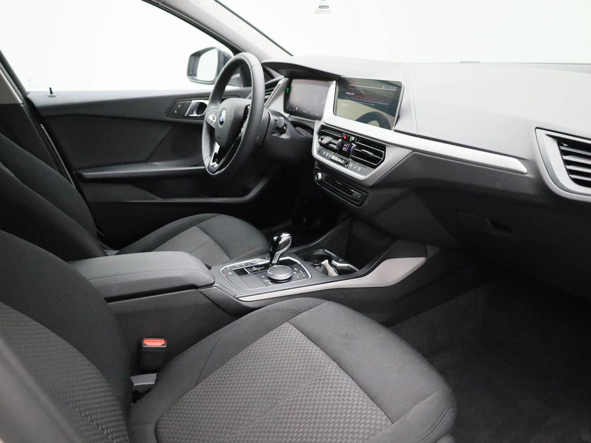 BMW-1 Reeks-image-34