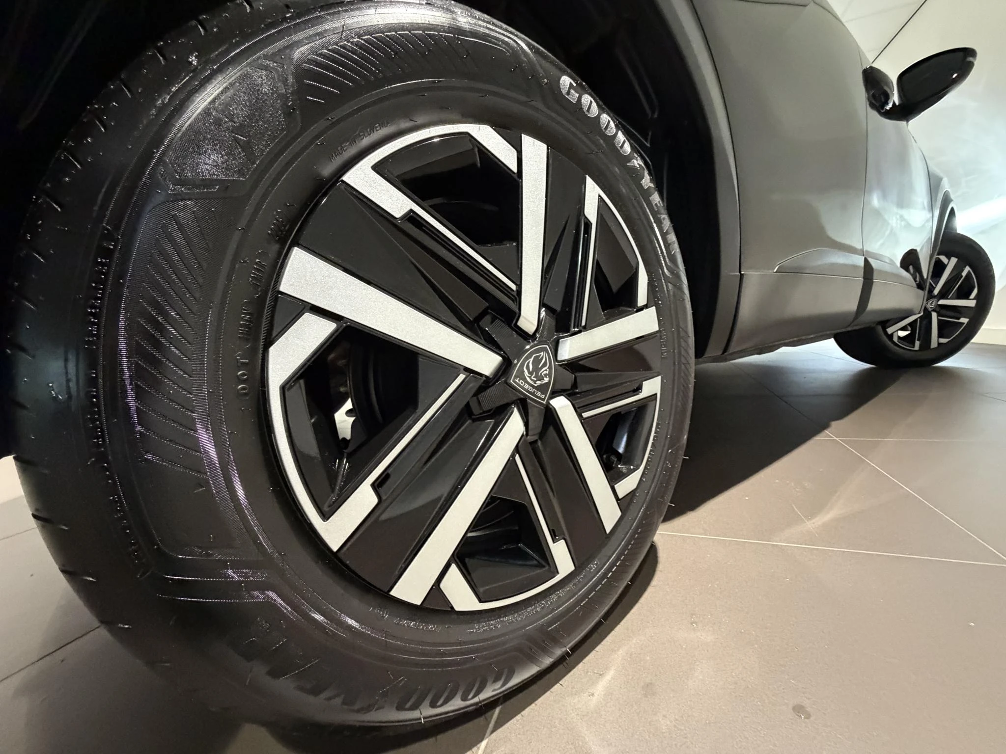 Peugeot-2008-image-19
