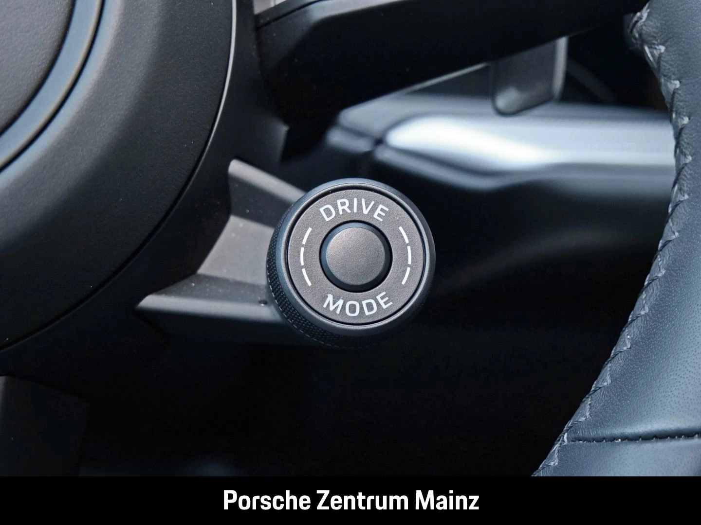 Porsche Cayenne E-Hybrid InnoDrive Head-Up Luftfederung -