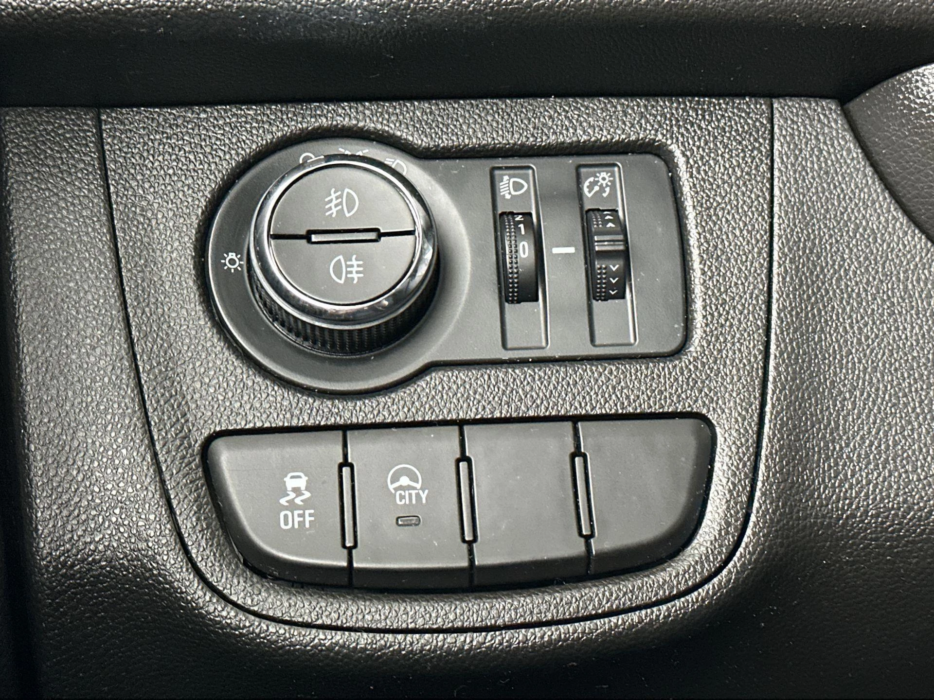 Opel-KARL-image-22