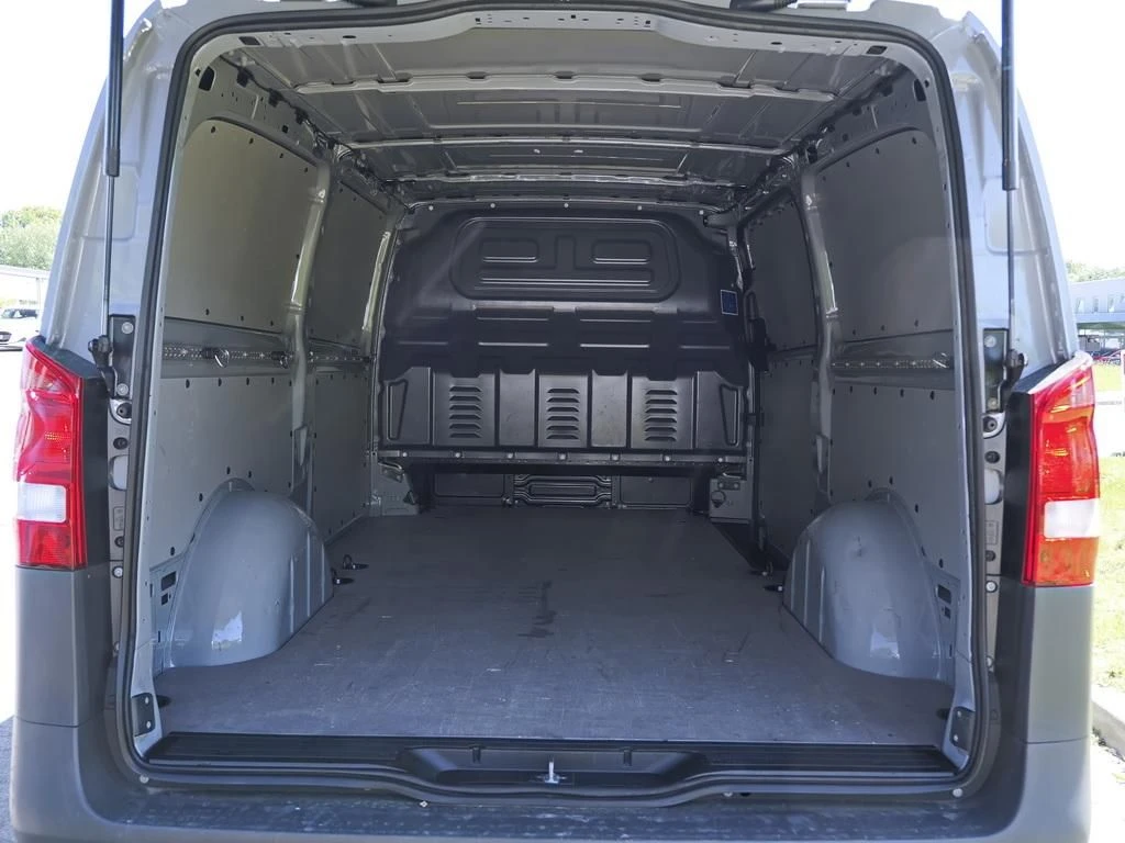 Mercedes-Benz-Vito 116-image-14
