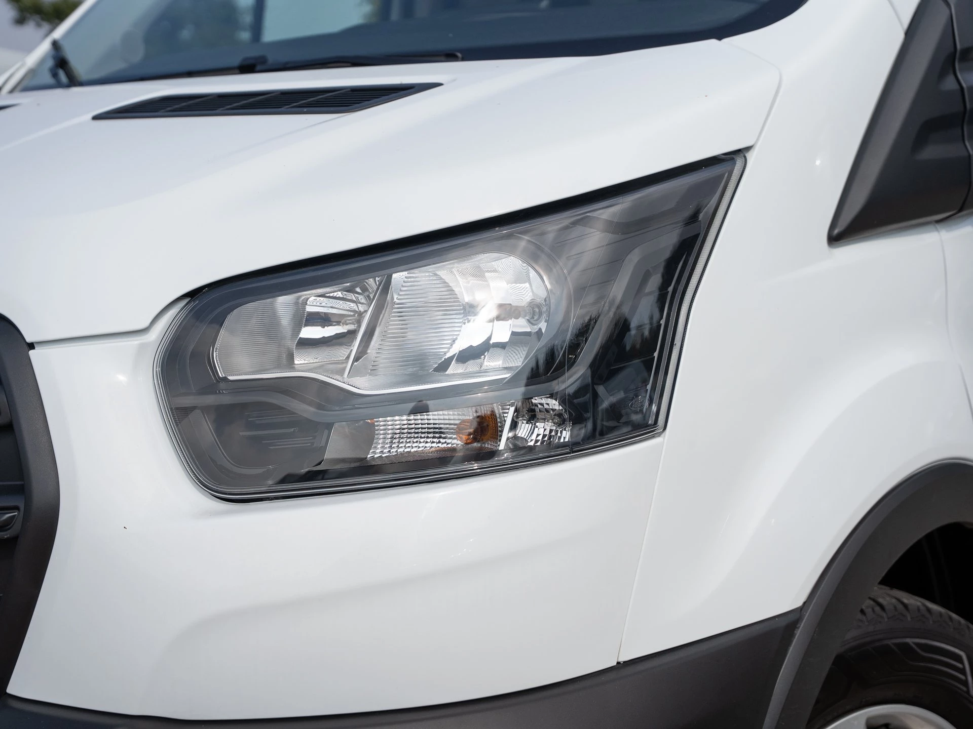 Ford-Transit-image-4