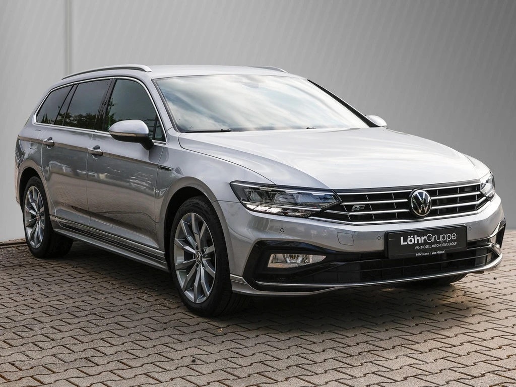Volkswagen-Passat-image-2