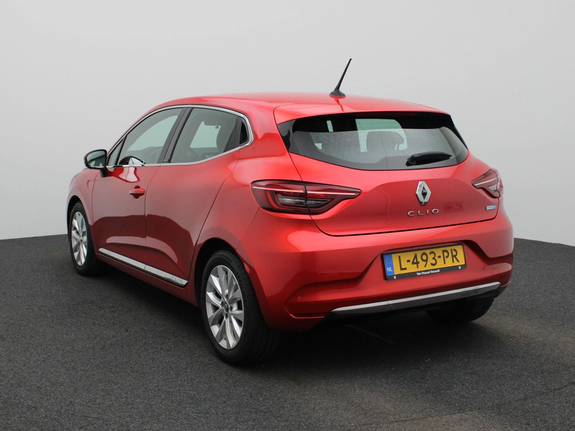 Renault-Clio-image-1
