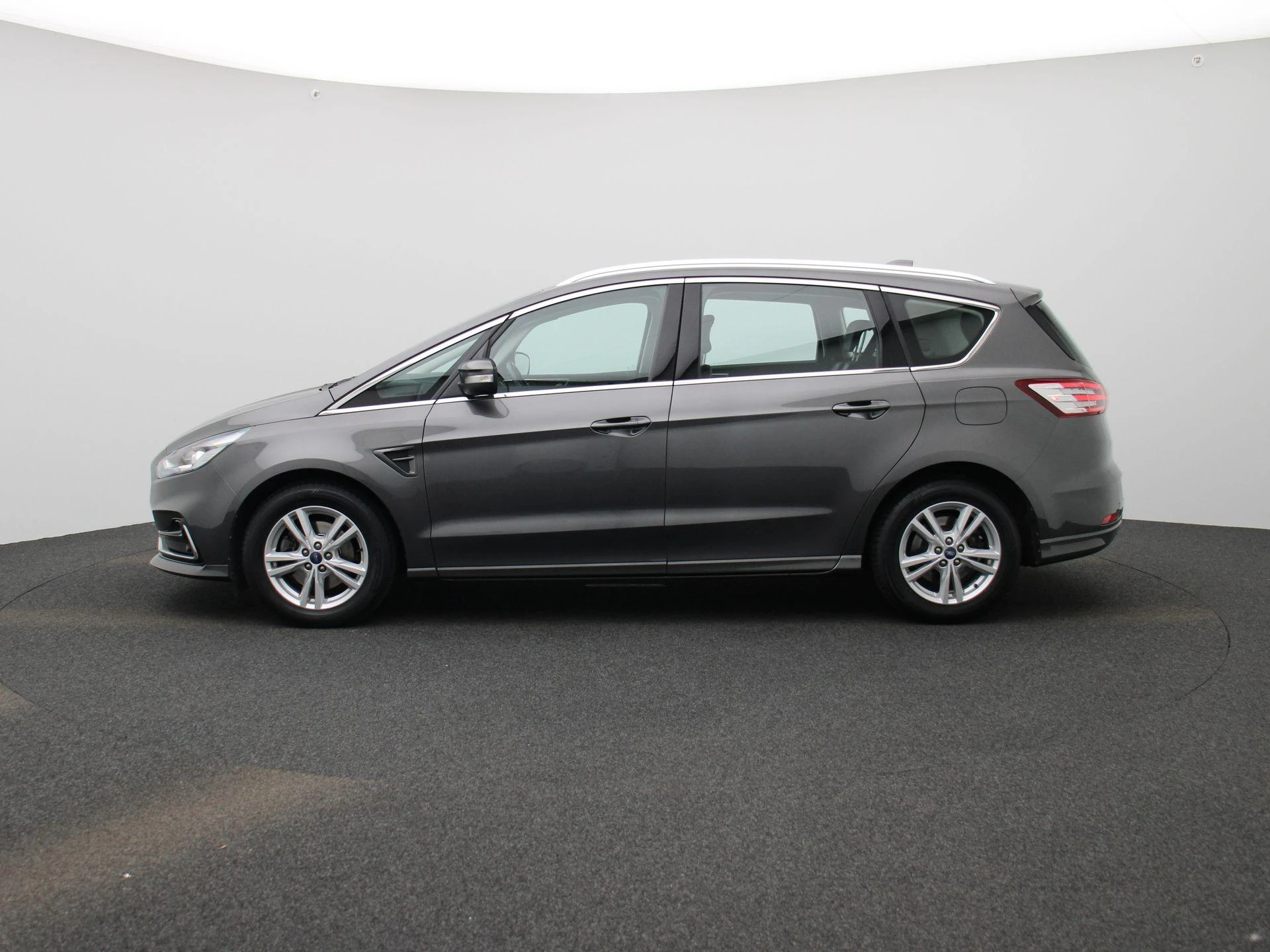 Ford-S-Max-image-3