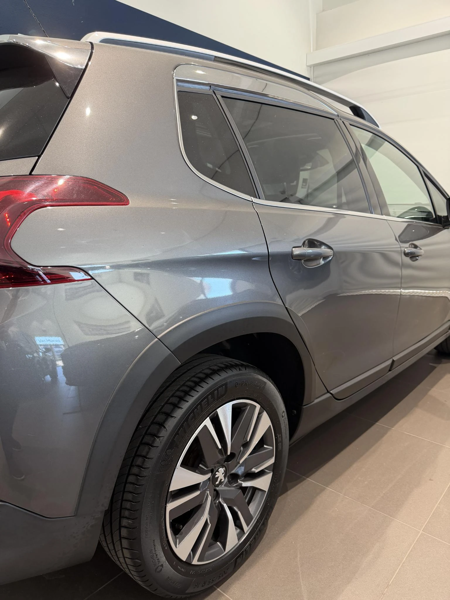 Peugeot-2008-image-5