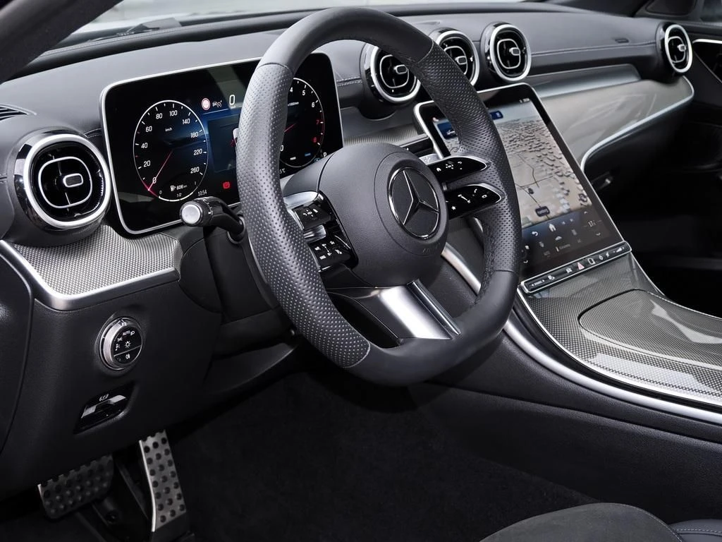 Mercedes-Benz-C-Klasse 300-image-9