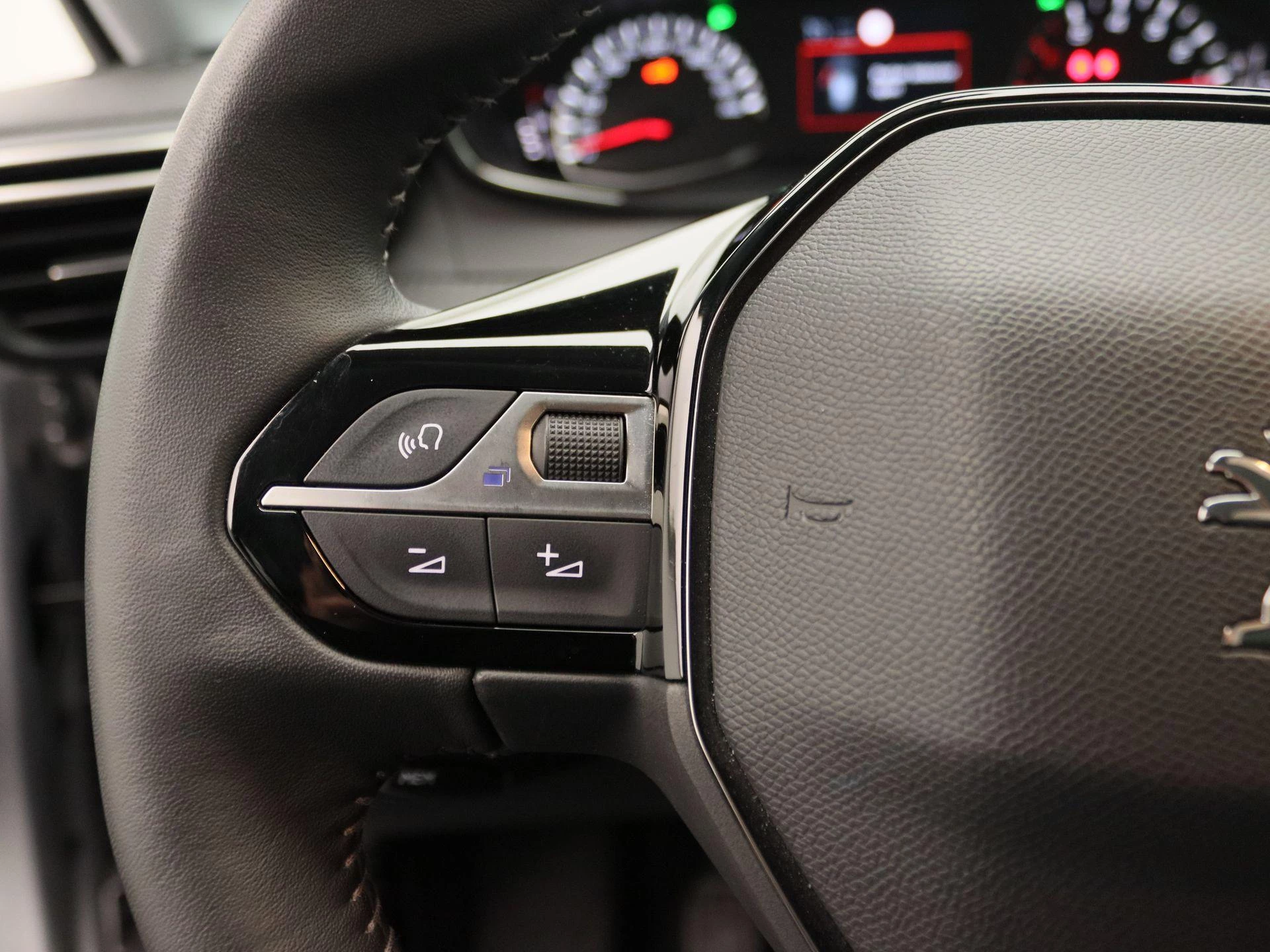 Peugeot-208-image-22