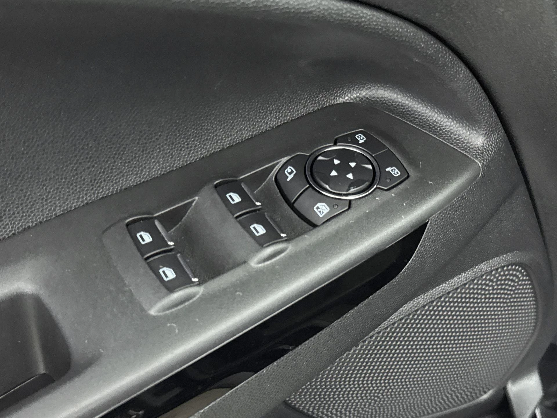 Ford-EcoSport-image-26