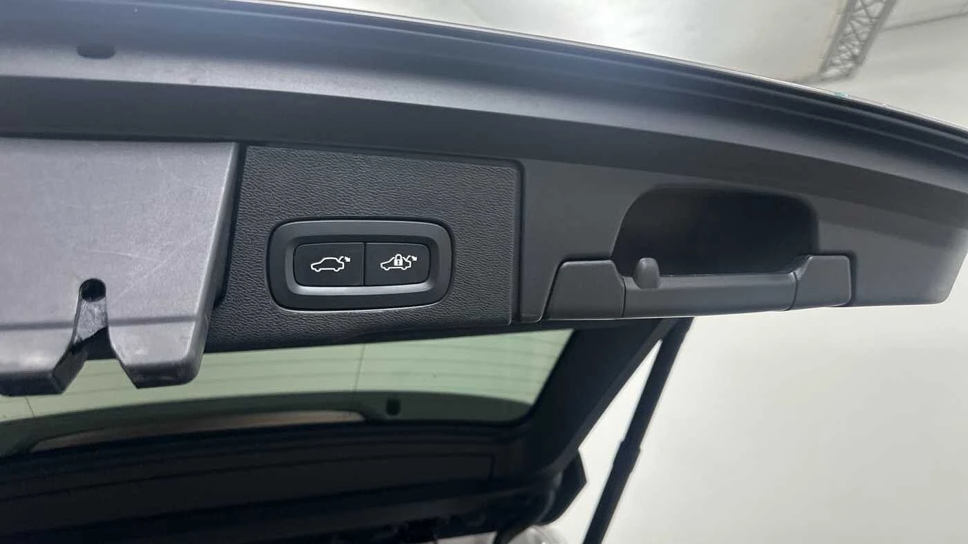 Volvo-XC60-image-15