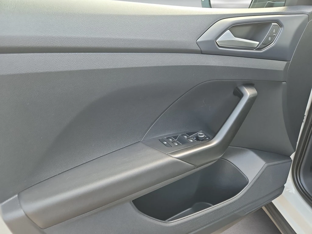 Volkswagen-T-Cross-image-5