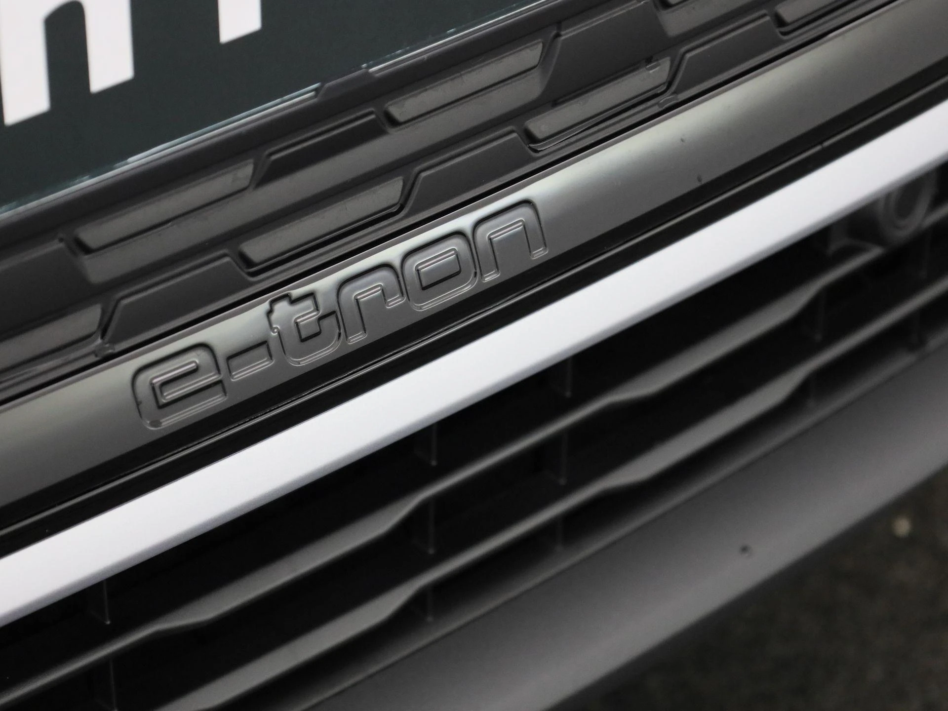 Audi-Q4 e-tron-image-34