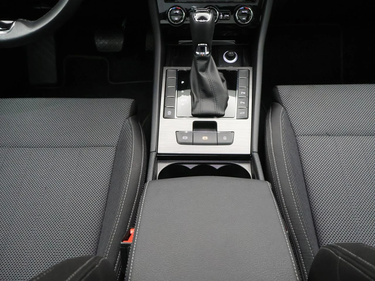 Škoda-Superb-image-18
