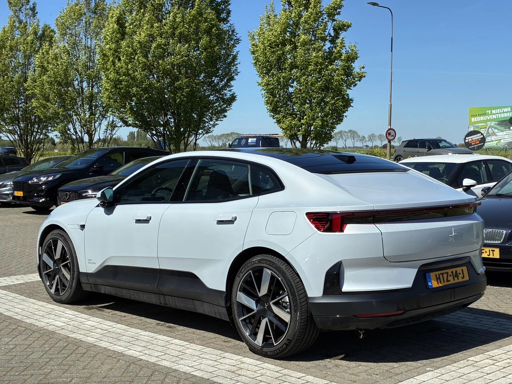 Polestar-4-image-3