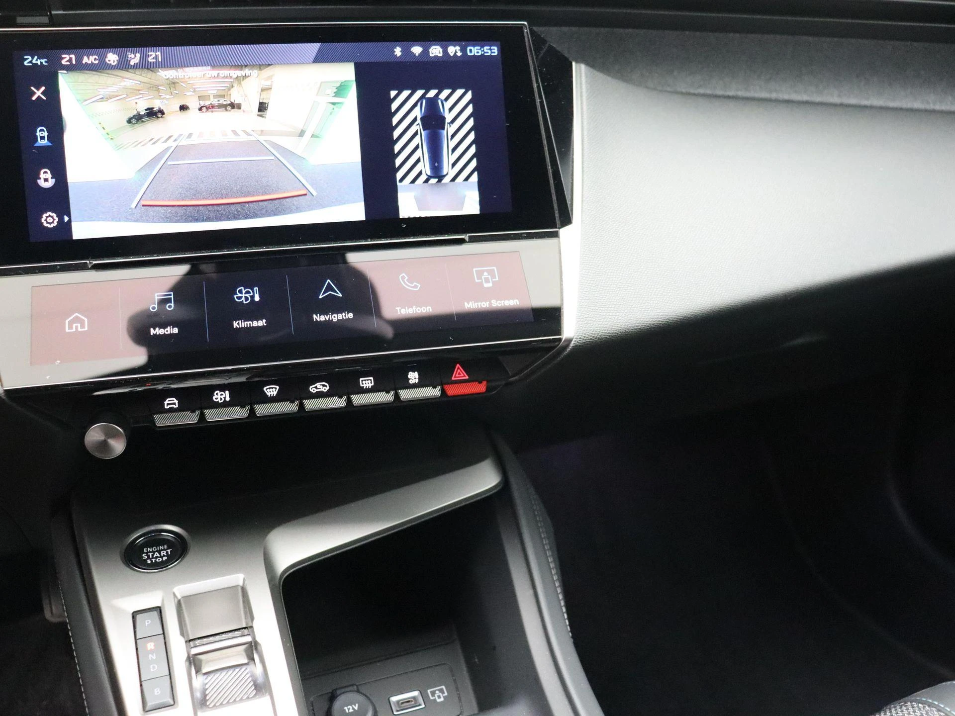 Peugeot-e-308-image-12