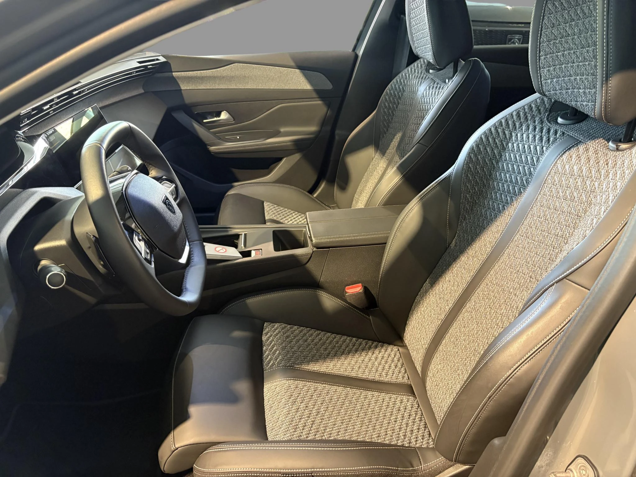 Peugeot-308-image-13