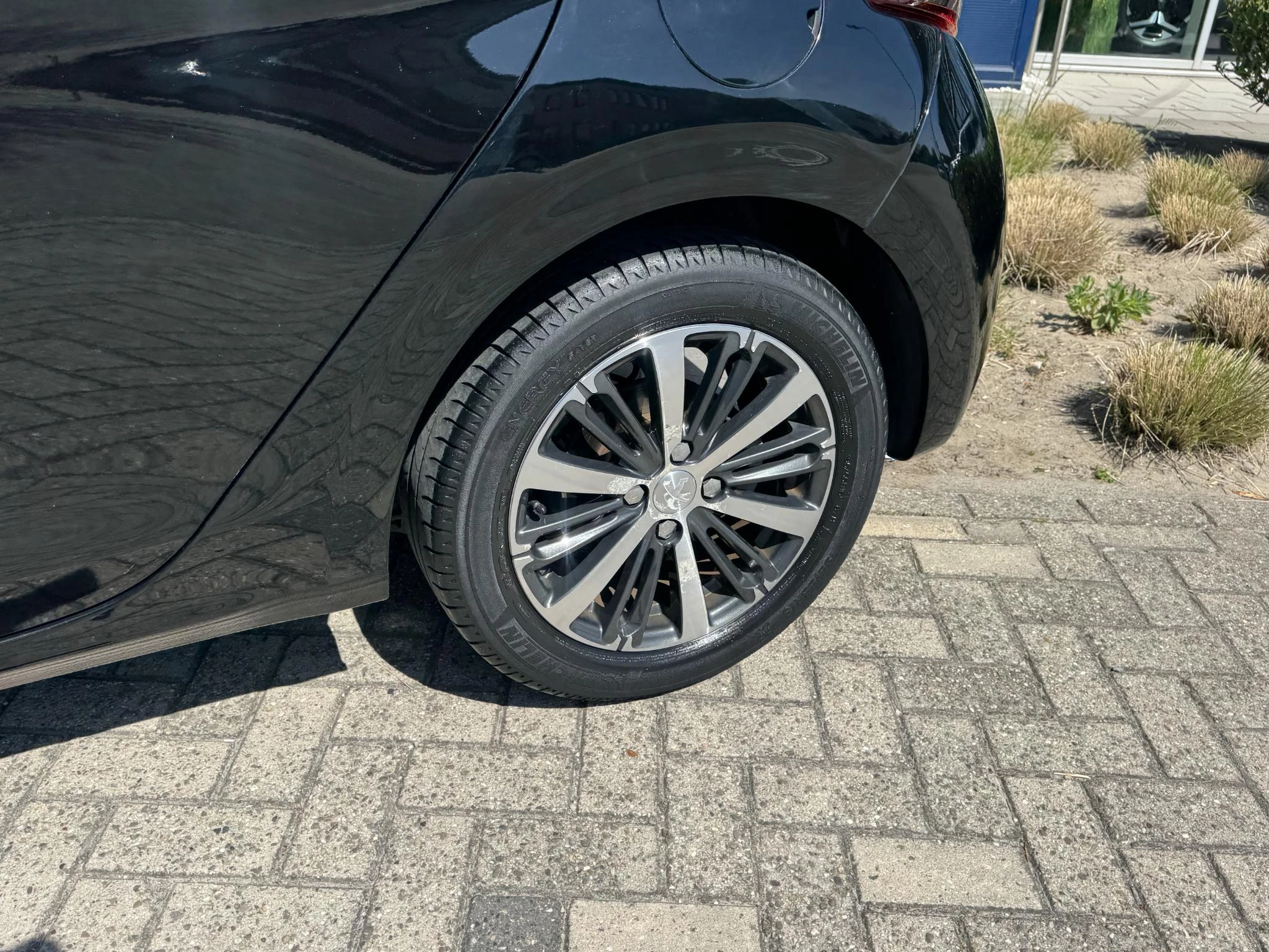 Peugeot-208-image-10