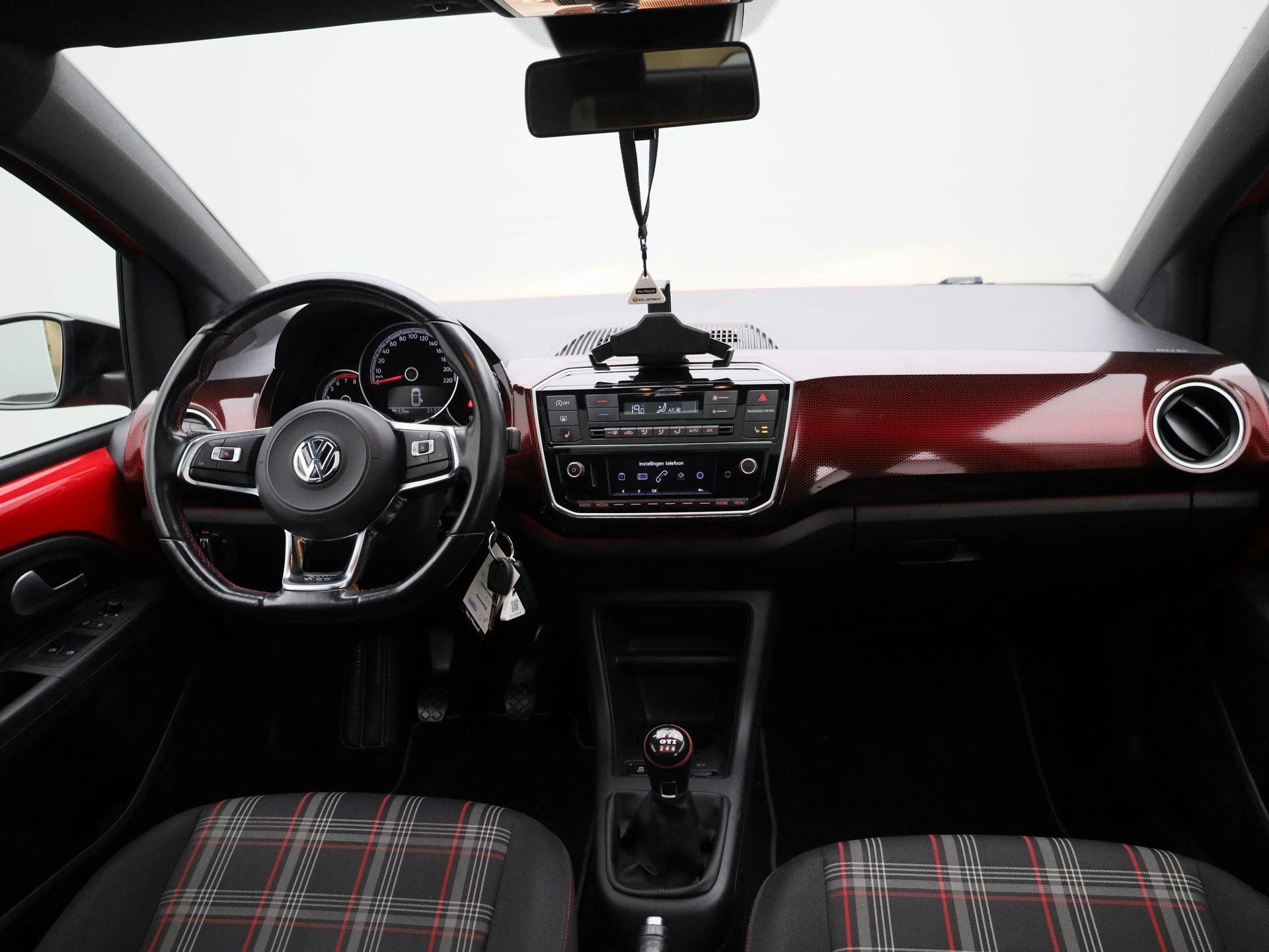 Volkswagen up! 1.0 TSI GTI