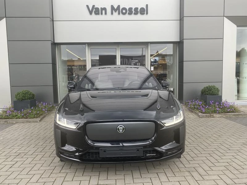 Jaguar-I-PACE-image-3